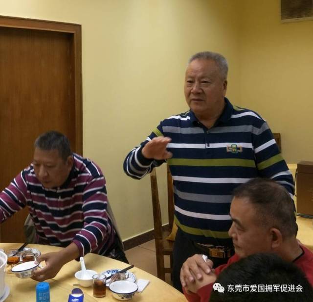 年入伍老兵座谈会,我会理事汤超荣,梁汝权,叶炯炫以及77年老兵陈沛东