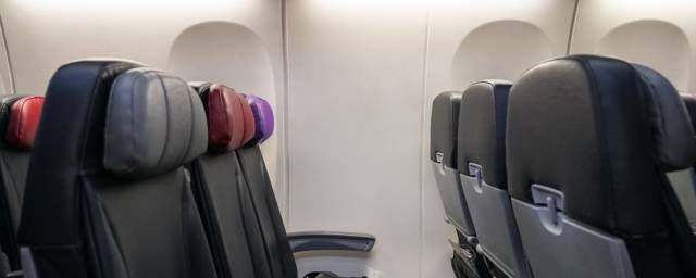 飞机靠窗座位没窗户 这是不是不太合理?
