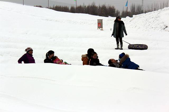 初雪已至|你记忆中的牙甫泉疆山滑雪场