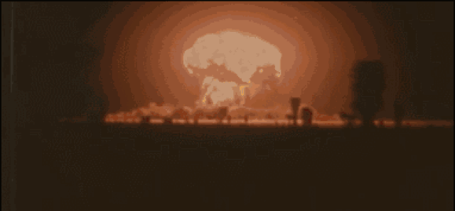 "图腾"爆炸实验的蘑菇云久久不散,造成了 (核爆炸产生的威力) "飓风"