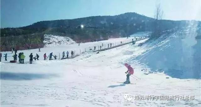 夹谷山滑雪场激情滑雪