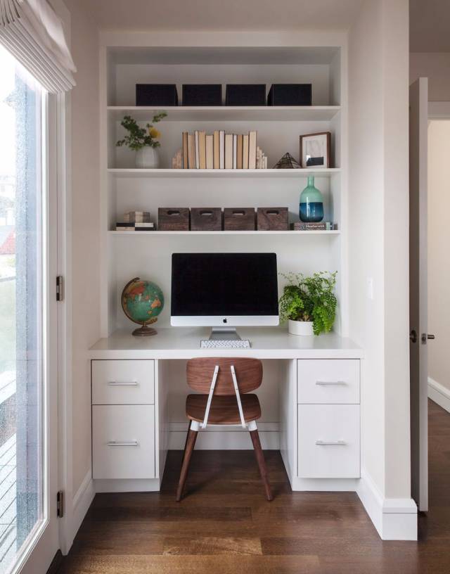 如何在家中布置一个美观实用的书房或工作台?