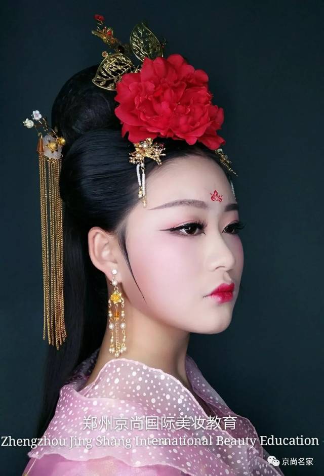 现代妆发无法媲美的古装造型