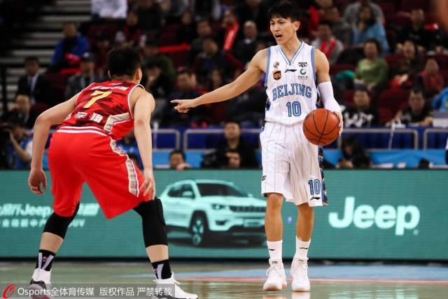 刘晓宇谈首钢首秀:两个月没打球有些力不从心