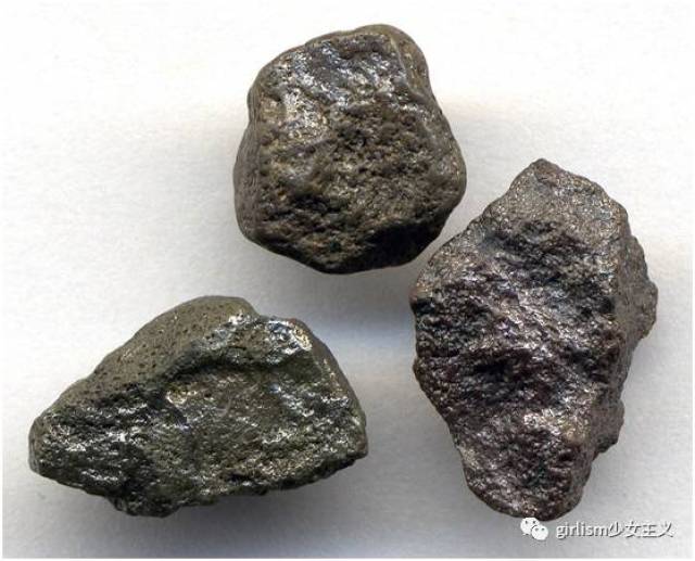 对于圆粒金刚石,最近似乎不少小伙伴都在讨论应该是boart(圆粒金刚石