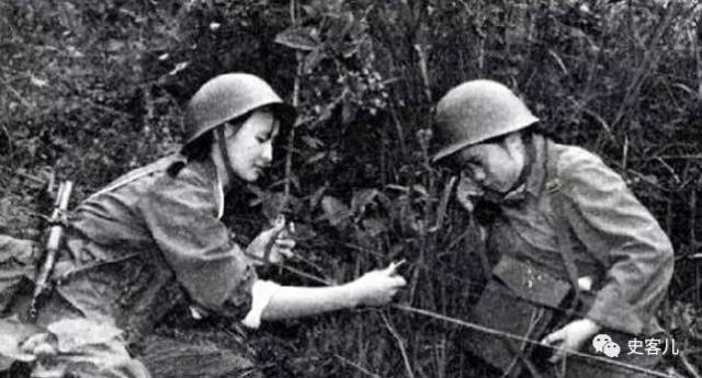 老照片∣我把芳华献给你:对越自卫反击战中国女兵风采