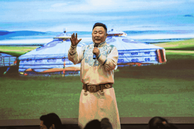 你要的风吹草低见牛羊.它们穿越2800公里来苏州啦!