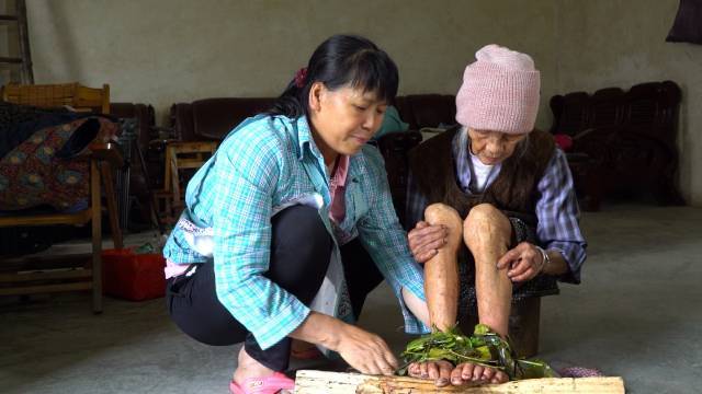 挑痧是壮族人民历代相传的民间除痧疗法,通过针刺人体表面的一定部位