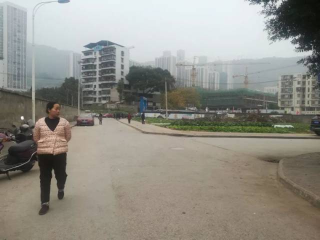 万州即将建一个新广场,两条道路!