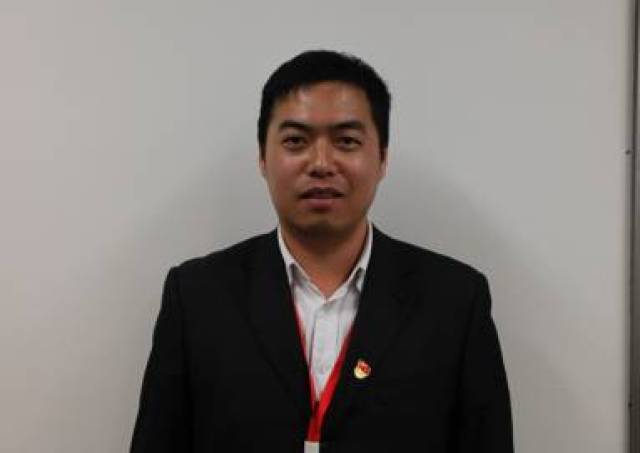 饶浩严,一公司新疆克塔项目经理 "五年来,四航局实现了盾构的从