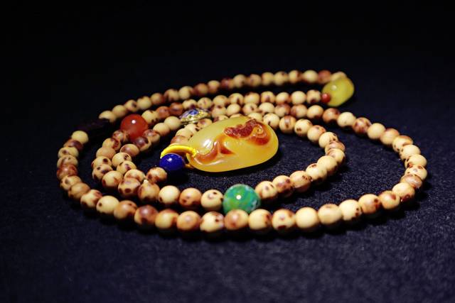 做工好的蜜蜡越有收藏价值