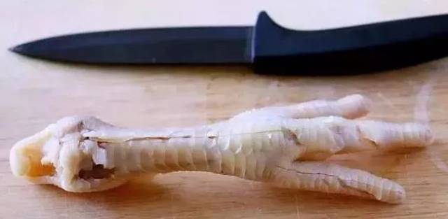 无骨鸡爪到底是怎么去骨的？