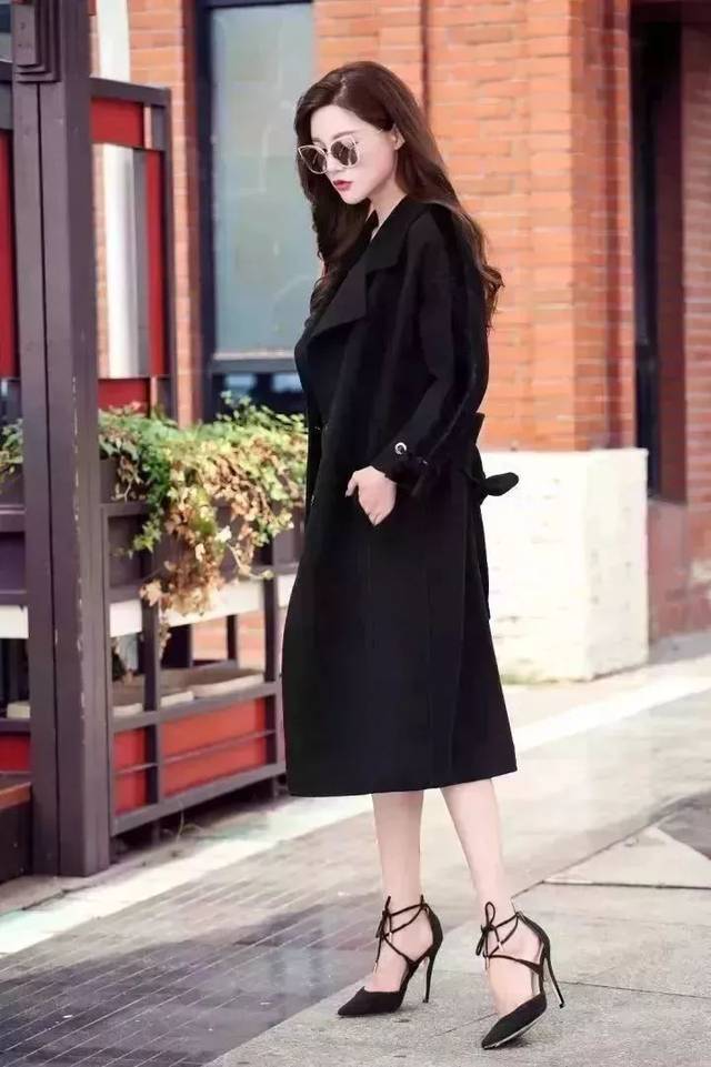 惊悚啊!因一条朋友圈,下关两女同事打架被老板