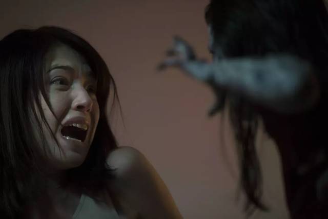 国产恐怖片终于有鬼了!但你们在院线根本看不到丨毒药