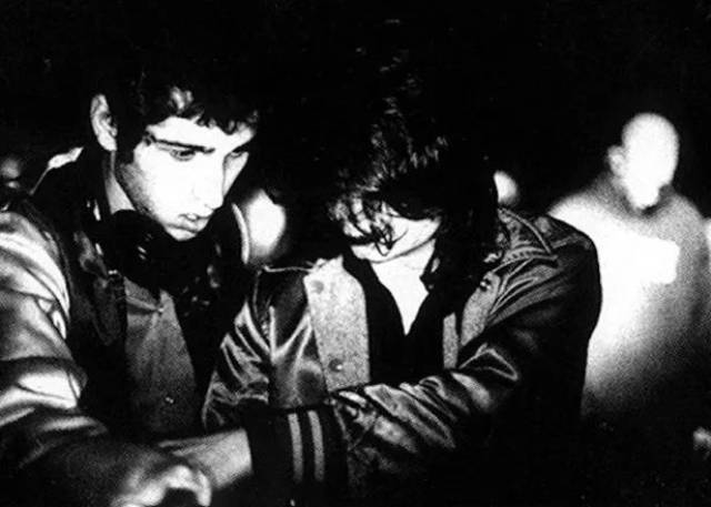 是什么让外国夜店\/音乐节冒充Daft Punk的浪潮