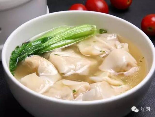 3 吃汤圆,除了表示太阳逐渐回来,也代表团圆的意思.