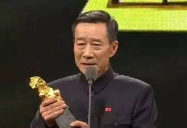 大家怎么评价李雪健 5162d39978084f368bdd976ab59164da.jpeg