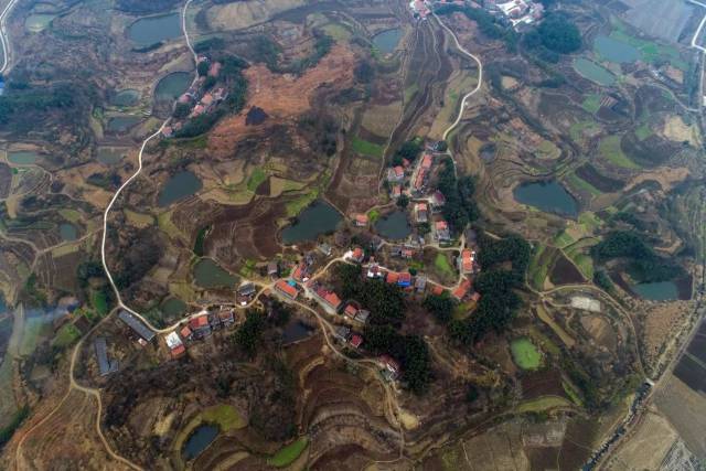 空中看浠水村落:巴河镇汤铺村