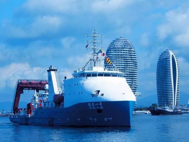 揭秘：中国深海科考两大母船