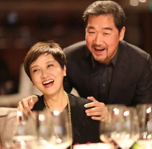 张国立为60岁的邓婕写了一封情书