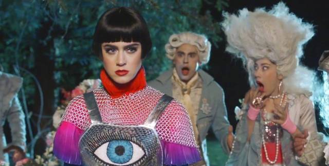 欧美 | 水果姐Katy Perry《Hey Hey Hey》MV 性