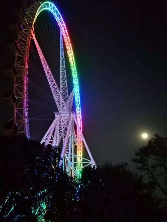 特大好消息!今天开始卡乐星球夜场要开放摩天轮啦!