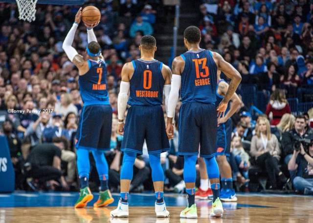 新货热点丨NBA 圣诞大战,今天球员都穿什么鞋