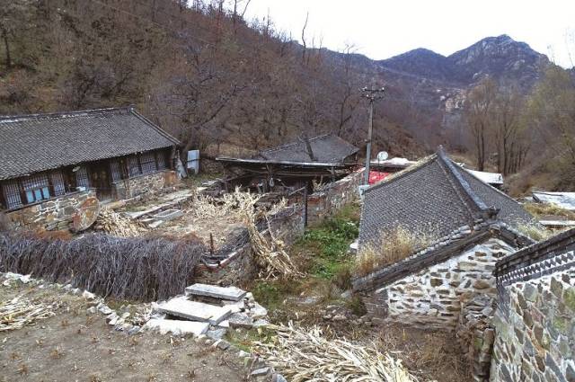 绥中县加碑岩乡有个神秘美丽的古村落,一脚"蹬三县"上洼在"云端"_手机