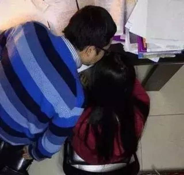 北京著名中学教师强奸17岁女学生续:法院的宣