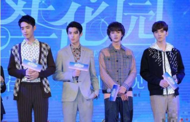 看数据来说,四位男演员:梁靖康,王鹤棣,官鸿和吴希泽的颜值,身高均