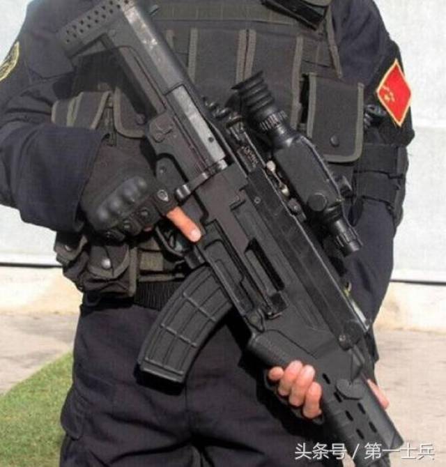 解放军这款新型突击步枪将替代95式步枪,已经开始列装