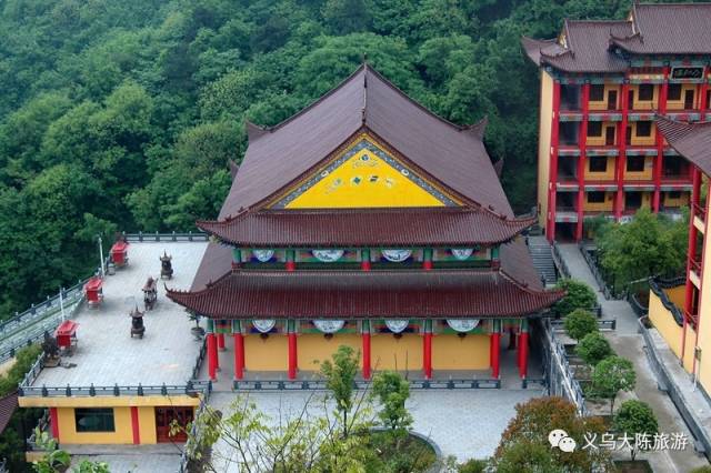 特色:登山,瑞丰寺拜佛,杜门书院; 03 大陈·龙山 坐落于大陈镇红