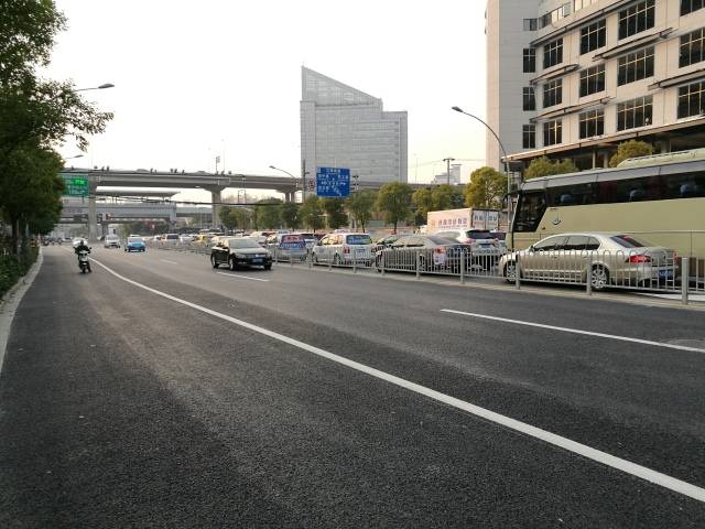 【道路建设】逸仙路殷高路路口渠化工程完工