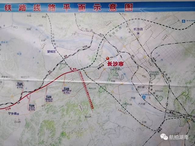 线路西起常德市,经益阳市,引入长沙西站,设常德,汉寿南,益阳南,宁乡西