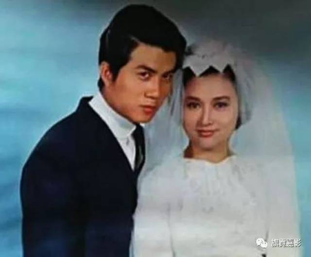 电影《碧海青天夜夜心(1969)剧照,凌云与叶枫在剧中的一张结婚照