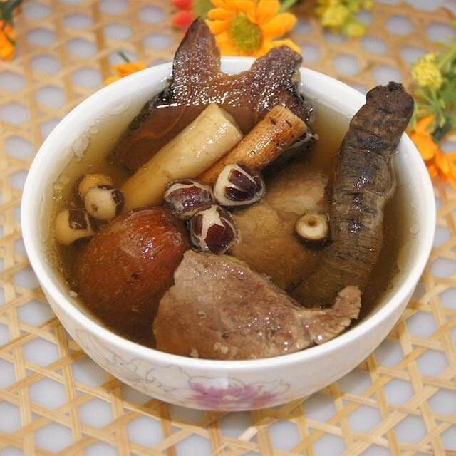 牛大力气味甘香,性温和,具有壮阳,养肾补虚,强筋活络,平肝,润肺之功效