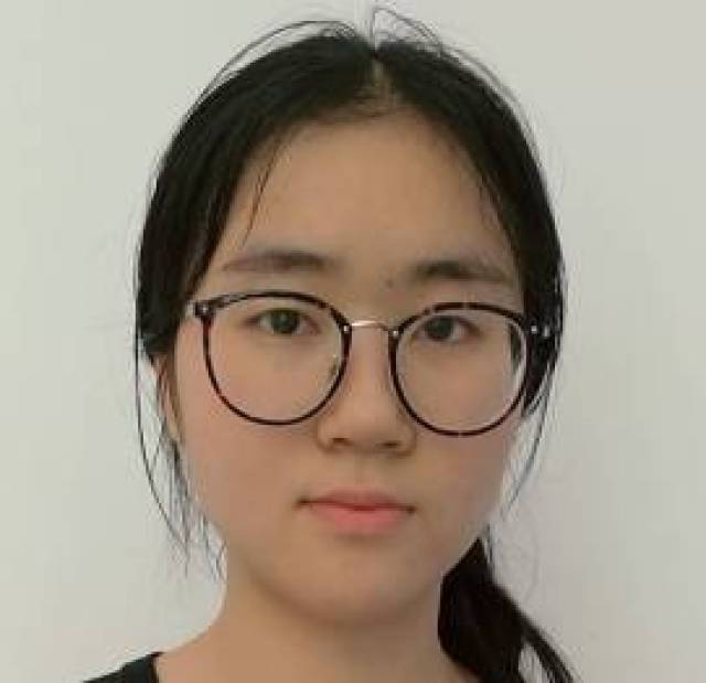 刚来博昱 我叫尹一晴,是广水一中学生,刚来博昱,我感觉学校在管理上