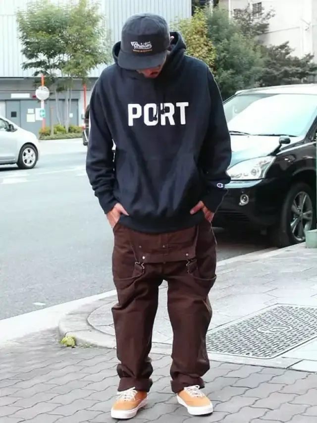"现在一看到男生穿紧身裤我就感到恶心."