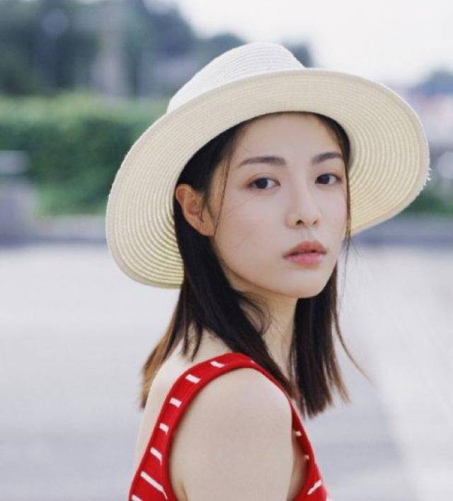 最火的小姐姐 81b0bd565fbe4c23a7379362fee15eff.jpeg