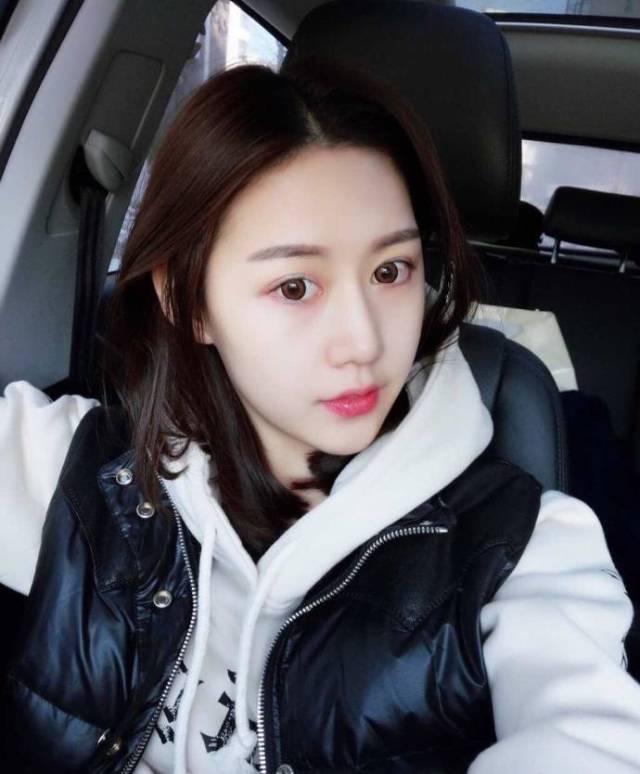 校花第296集:尹思凝 吉林大学 经济学硕士 时尚校花女