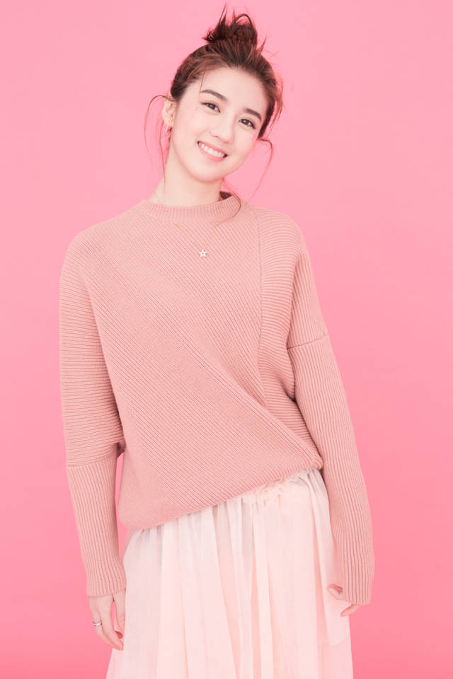 她的眼睛会唱歌!李凯馨新年大片来袭