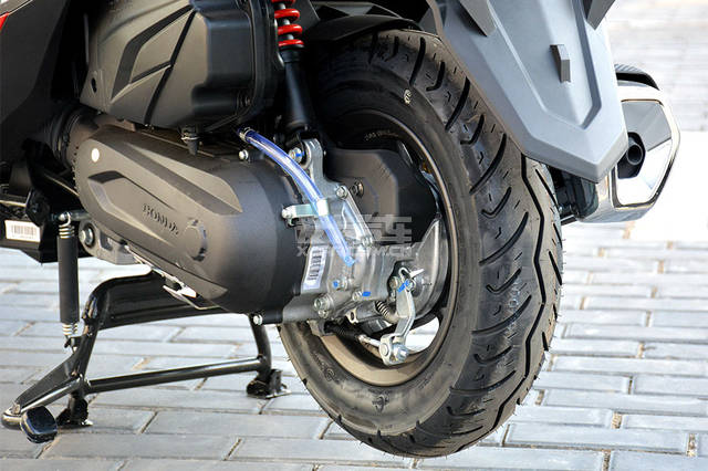 新大洲本田RX125(裂行)实拍