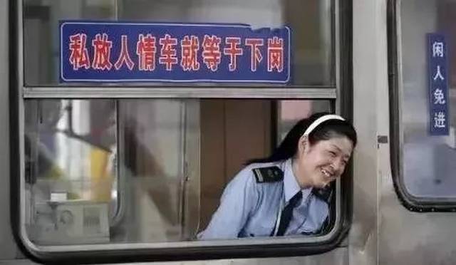 2018年高速免费时间出炉，元旦让人出乎意料...
