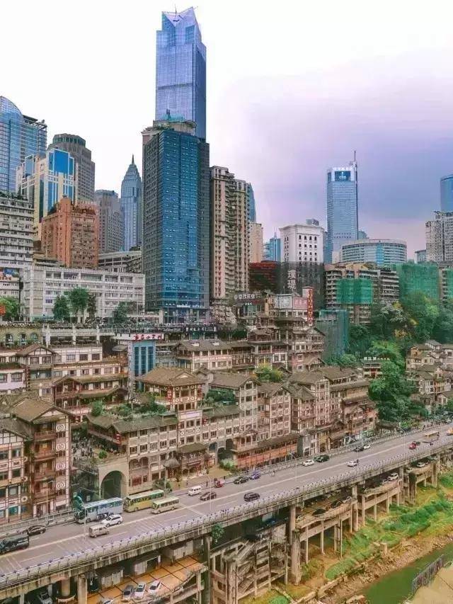 【城市宣传片】魔幻的3d立体空中城市:重庆