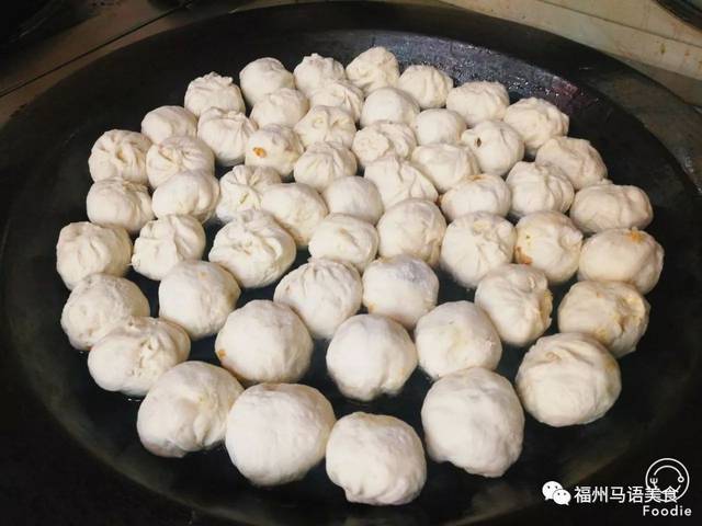 千层饼,生煎,羊肉粥,还有那吃不完的宁波海鲜