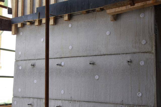 混凝土模板与保温层结合,fs外墙保温板施工工法