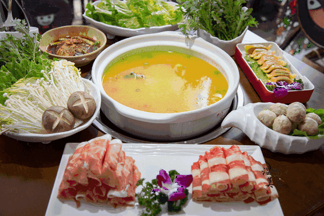 酸菜鱼与你,三店同庆留住冬日里最想的温暖