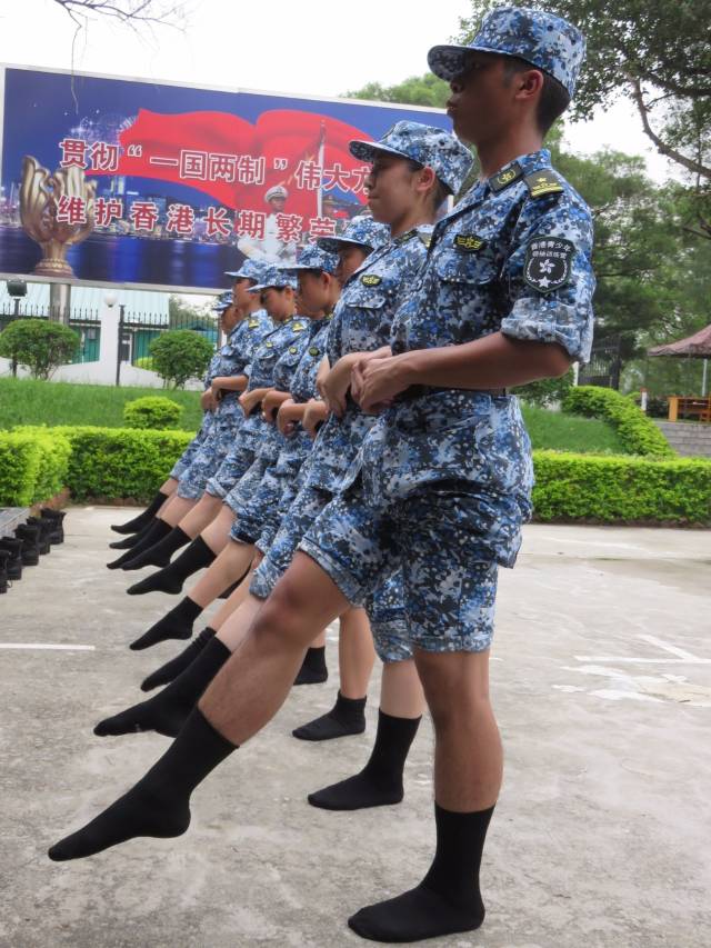 荐读| 香港大学生写给驻港军人的"粤语情书"