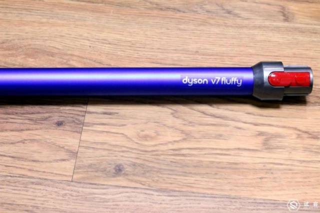 戴森手持无线吸尘器 v7 fluffy入手体验