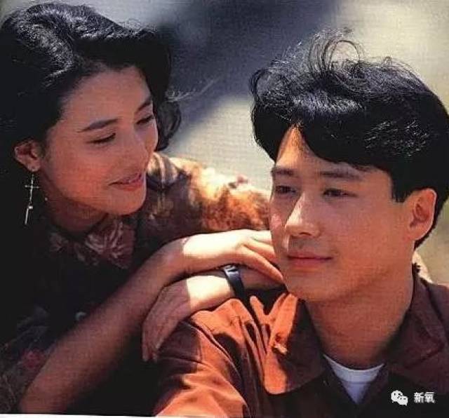 秒杀高圆圆的最美周芷若为一个男人不婚不育的她在51岁美成了少女